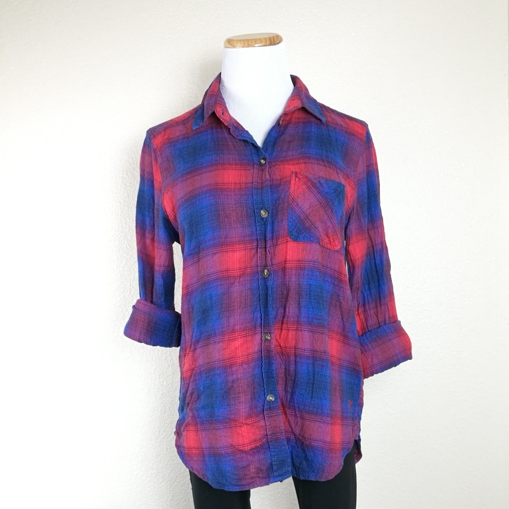 American Eagle Red Flannel Plaid Button Up Shirt